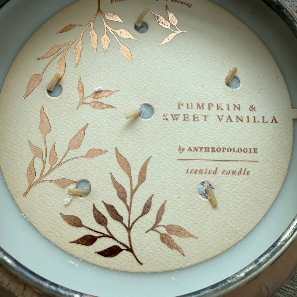 NEW NWT Anthropologie Pumpkin and Sweet Vanilla 6 wick huge Candle